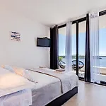 Evia By Adriaticluxuryvillas * Blato (Korcula)